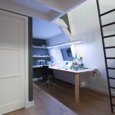 Het Droogbak Appartement in Amsterdam is ontworpen door interieurontwerper Cris van Amsterdam.